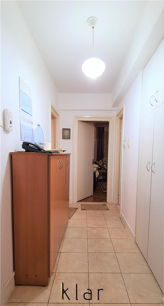 Apartament 3 camere + loc de parcare, Andrei Muresanu