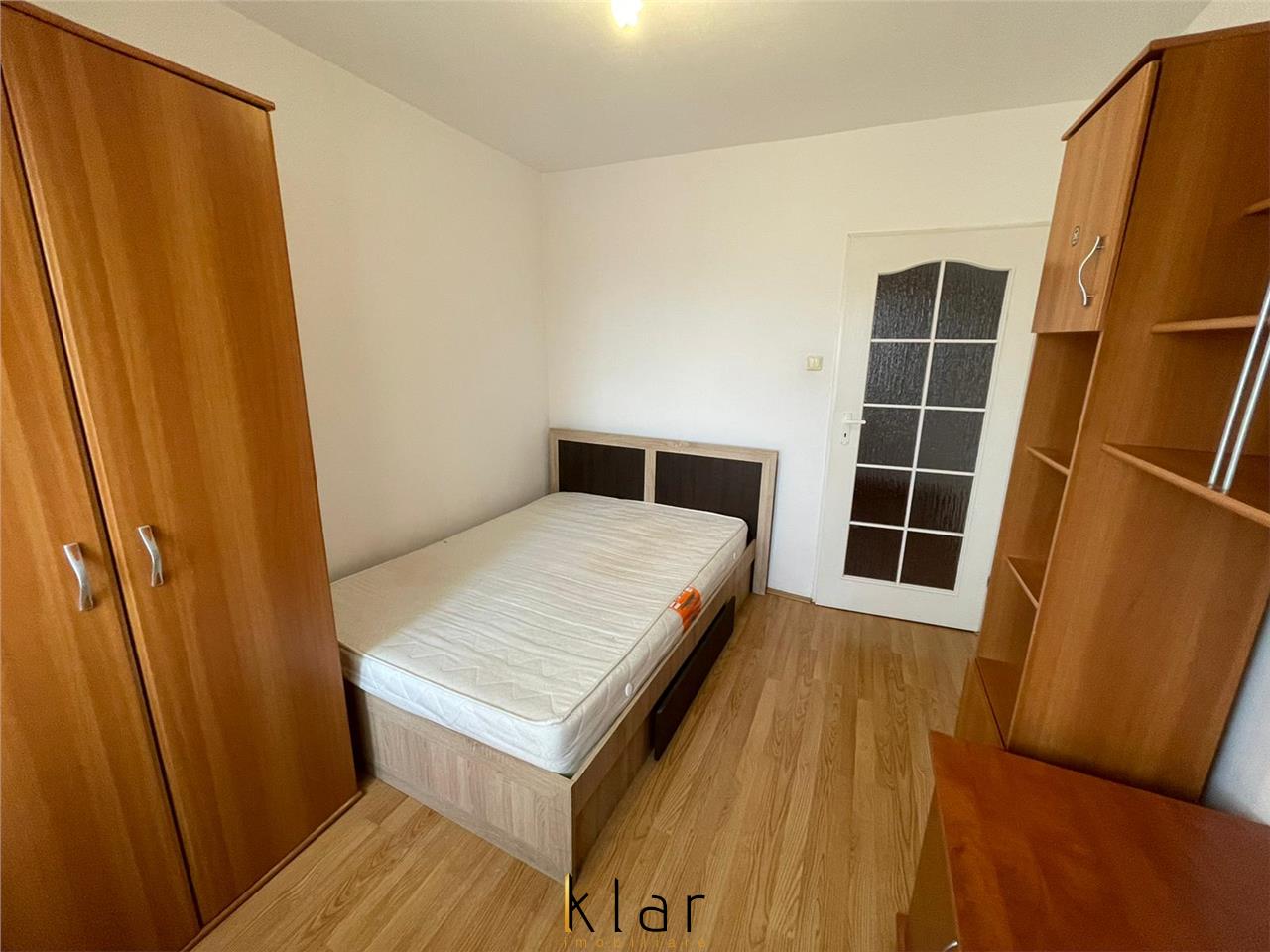 Apartament 3 camere, zona Aurel Vlaicu