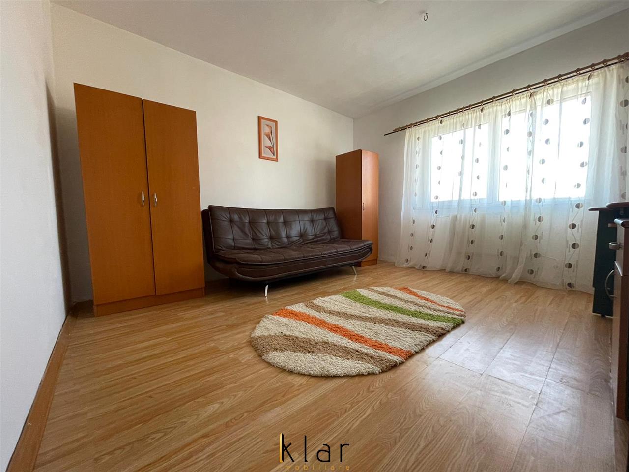 Apartament de vanzare 2 camere, decomadate pe strada Cetatii!