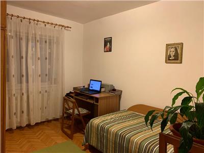 Apartament 3 camere decomandat Piata Cipariu
