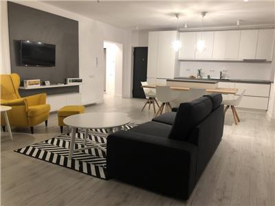 Apartament 3 camere Ultrafinisat Centru bloc nou
