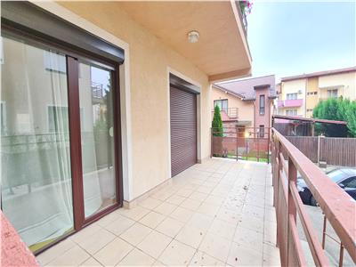 Apartament 3 camere+balcon+terasa+parcare Buna Ziua !!!