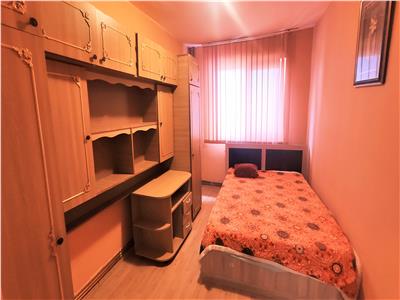 Vanzare apartament 2 camere decomandat  zona BIG