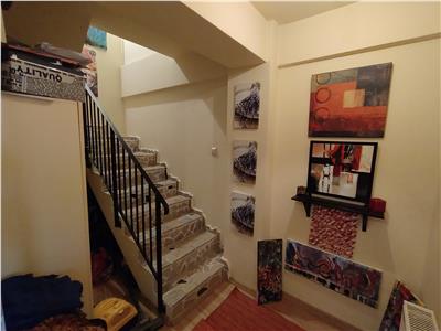 Apartament 3 camere decomandate garaj zona Muzeul Apei!