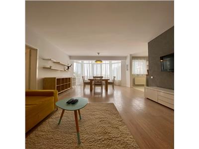 Apartament modern 3 camere, 2 balcoane, parcare,Buna Ziua