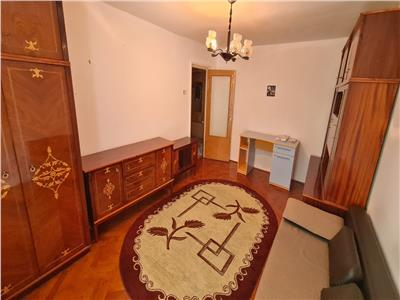 Vanzare apartament trei camere zona Marasti