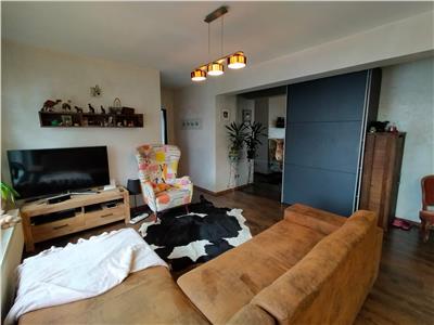 Apartament 2 camere mobilat si utiliat, cu terasa, zona Vivo!
