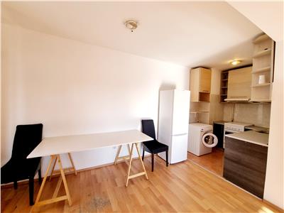 Apartament 3 camere, semidecomandat, 70mp, parcare, cartier Zorilor, zona Golden Tulip