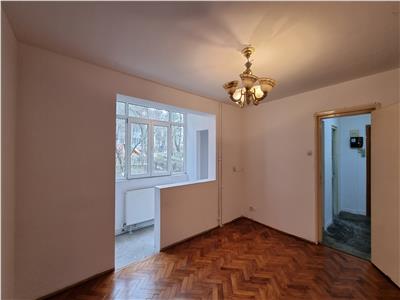 Apartament 3 camere, decomandat, 70mp, Gheorgheni, zona Banca Transilvania  Brancusi