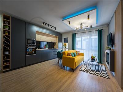 Apartament modern 3 camere, 2 bai, terasa, garaj, zona Teilor!
