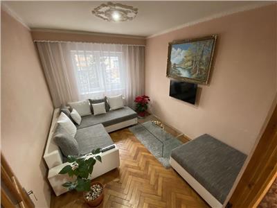 Apartament 4 camere zona Aurel Vlaicu